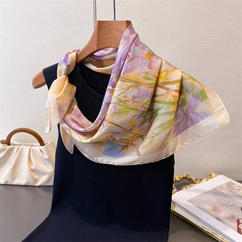 Imitatie vierkante sjaal voor  - Luxury Bags For Summer recensie en prijs