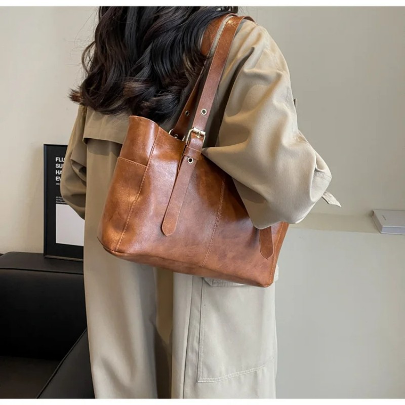 Ruime effenkleurige handtassen - Luxury Bags Korea recensie en prijs