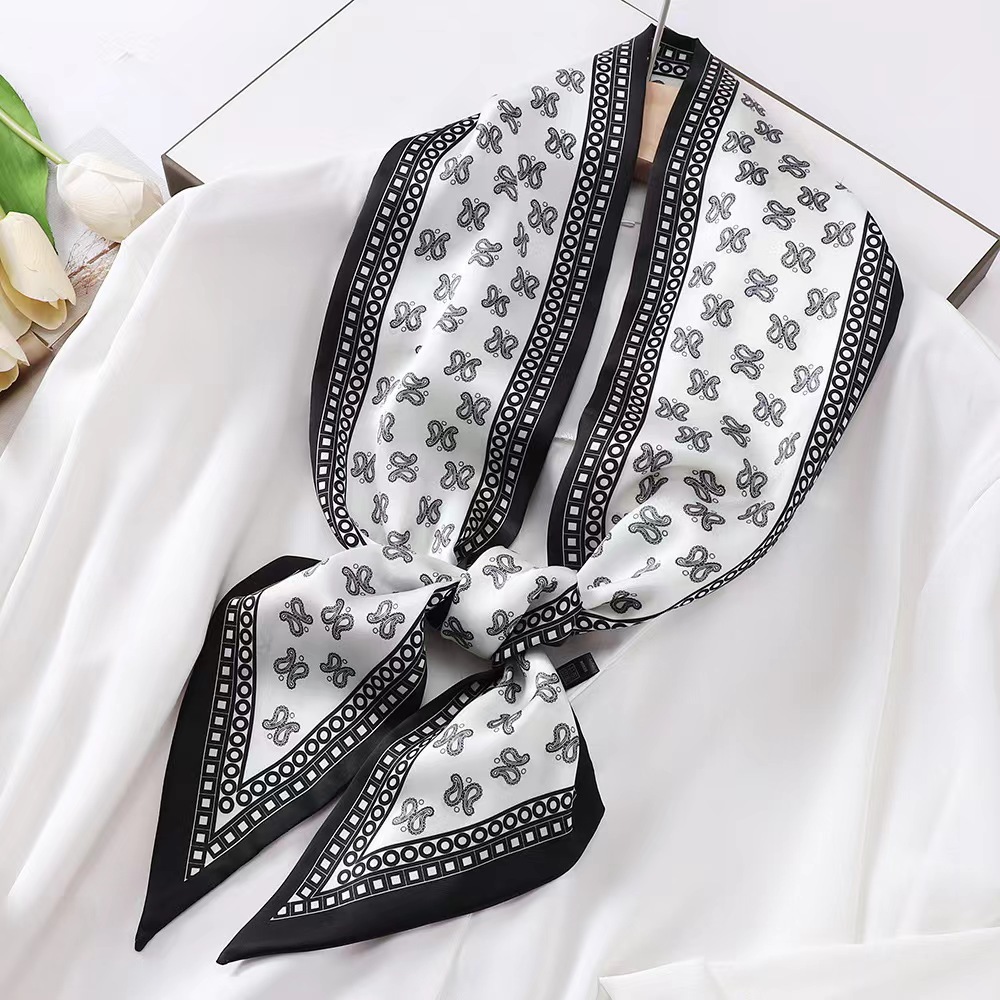 Luxe Zebra Print Zijden Vierka - Luxury Bags For Summer recensie en prijs