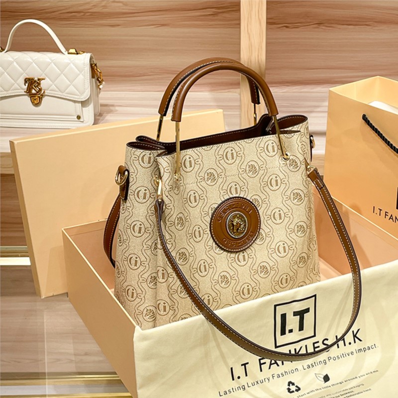 Licht Luxe Merk Dameshandtas 2 - Luxury Bags For Summer recensie en prijs