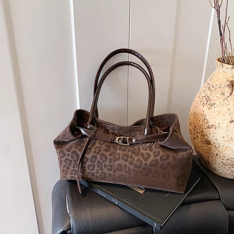 Luipaardprint naaigaren Hasp J - Luxury Bags In Sale recensie en prijs