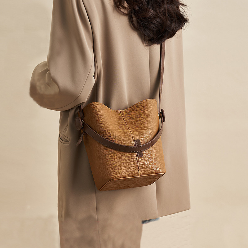 Klassieke dames wateremmerhand - Luxury Bags Levels recensie en prijs