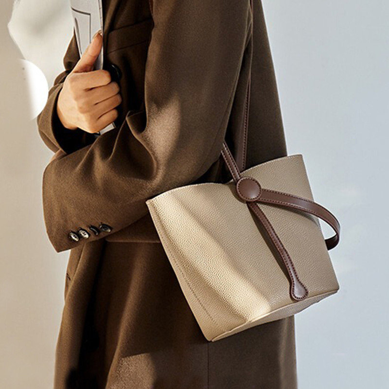 Klassieke dames wateremmerhand - Luxury Bags Levels recensie en prijs